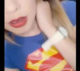 Random hottie non nude