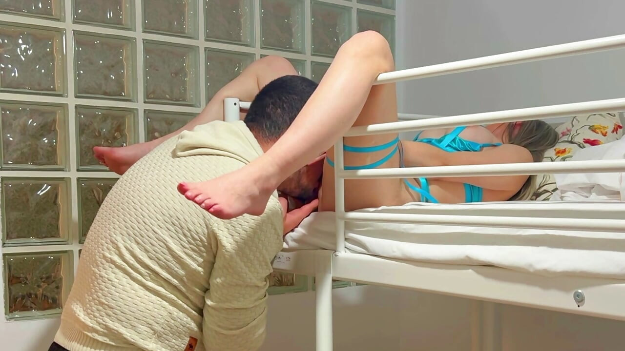 Wake up stepsister! It's time to fuck !