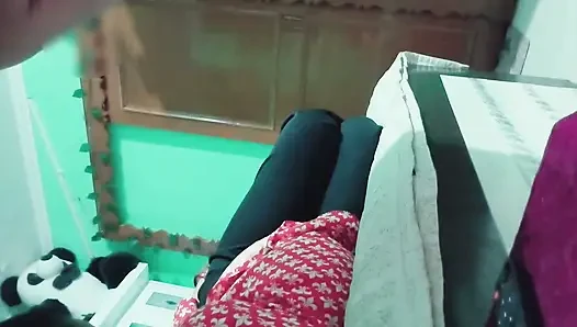 Büyük memeli horney seksi çıplak latika