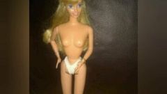 Gambar Patung Barbie 3