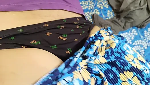 Tamil cheating Housewife