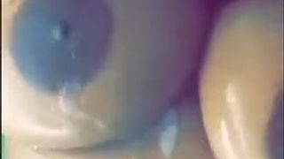 Sexy ragazza ebano scopata con le tette in snapchat