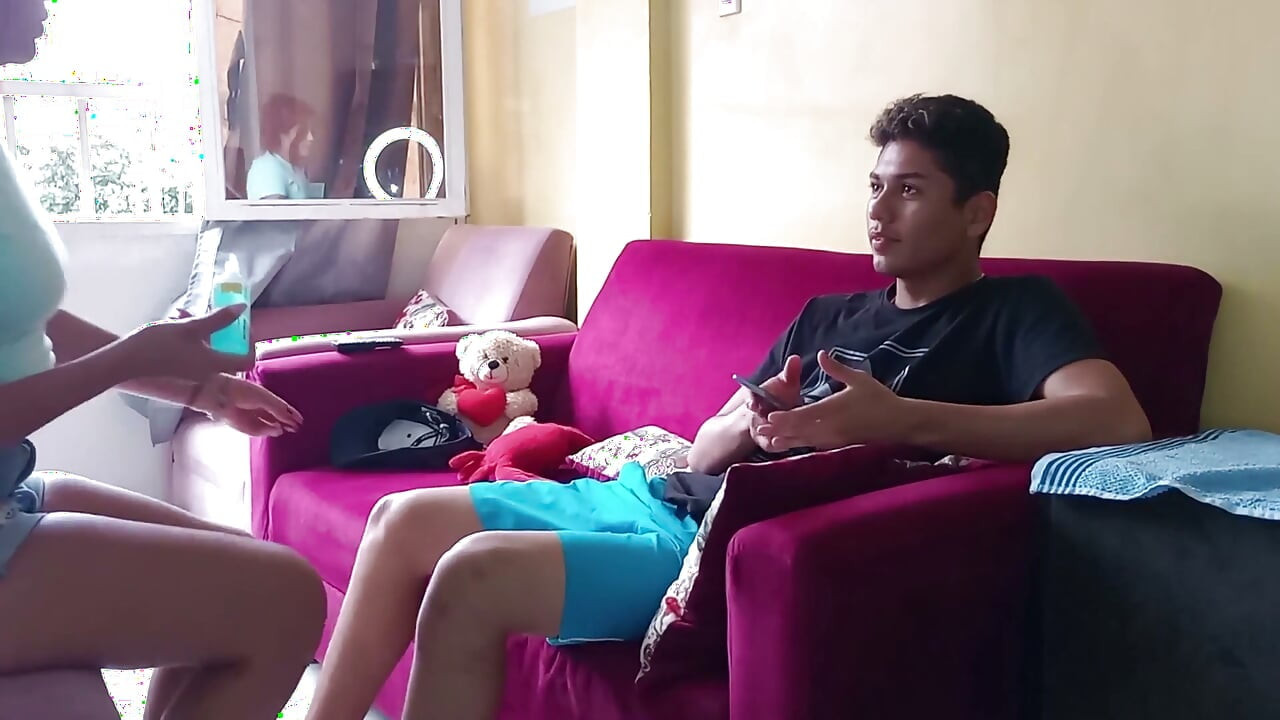 Manicure and Pedicure Ands in a Fuck with My Neighbor in the Living Room