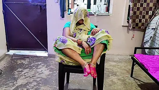 Hari ini, tetangga mengambil cutiku