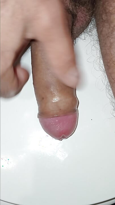 Arousal of a beautiful on sweet with a leak! Rate!