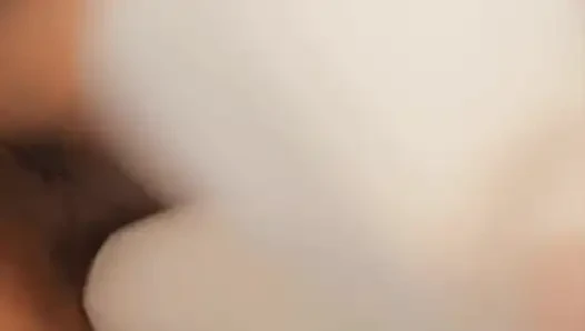 Белое нижнее белье и вкусная скачка на дилдо милфы Lela Star