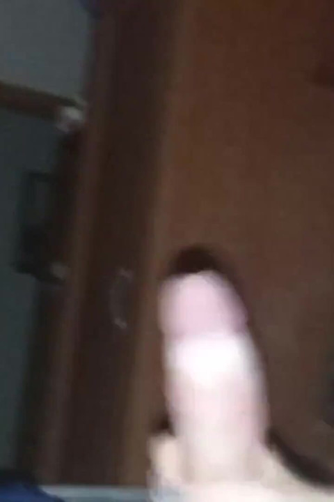 Opustite devojku dok drka vruće mleko sperma POV. Shanaxnow