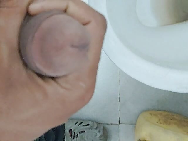 Desi boys masterbating in bhatroom