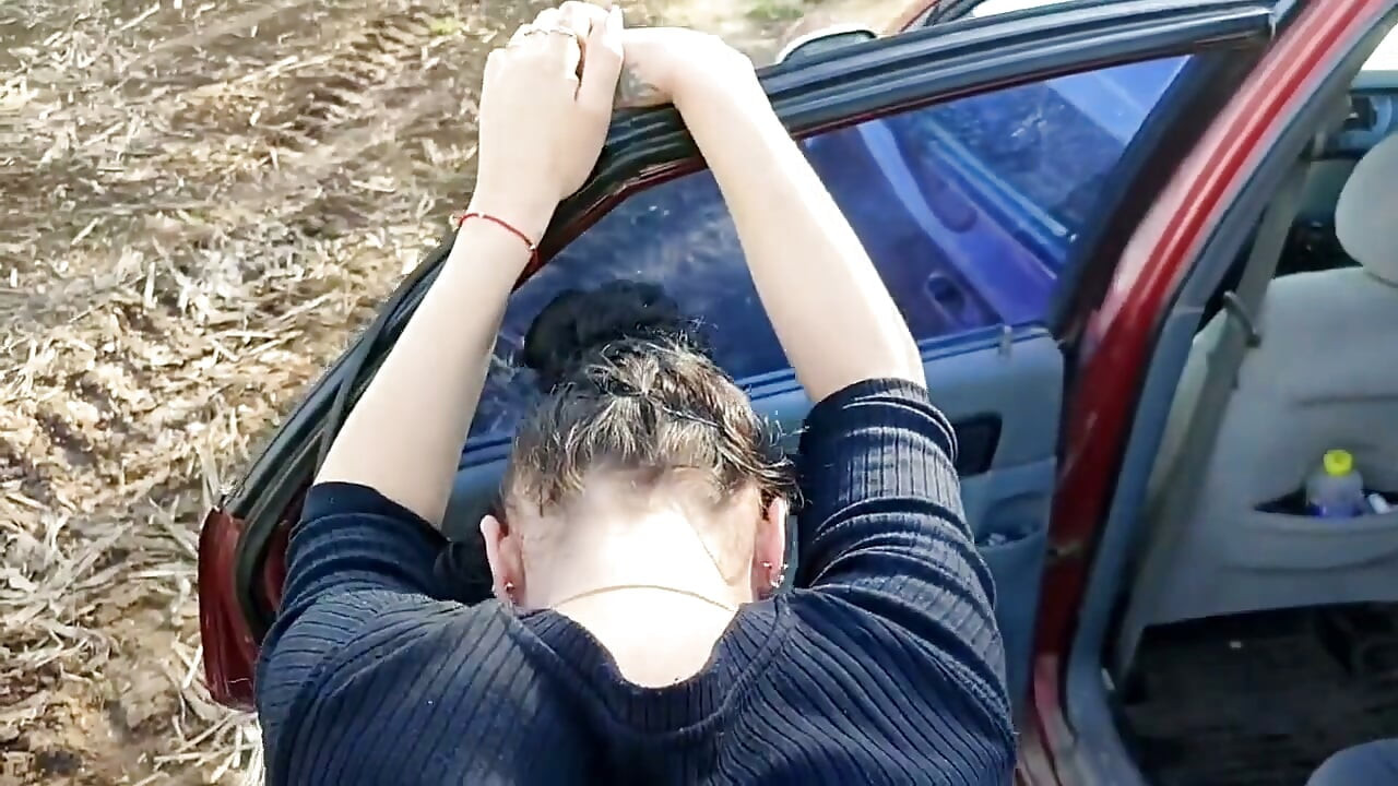Oral na otvorenom sa šakanjem pičke