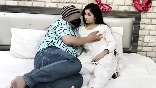 Aku membawa gadis sekolah ke hotel dan menidurinya dengan keras.