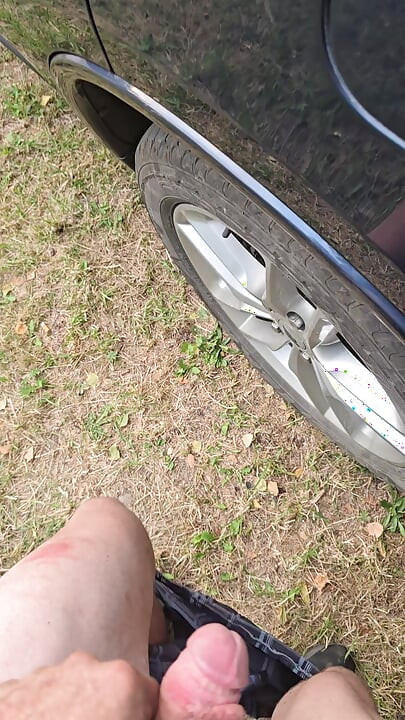 Ik neuk de auto liever in de uitlaatpijp of rim dan mijn handen moe te maken