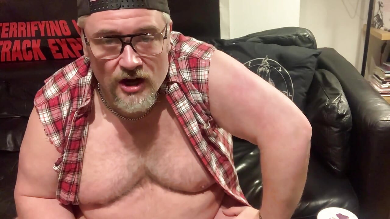 Fat Daddy Pig Wanks His Fat Cock