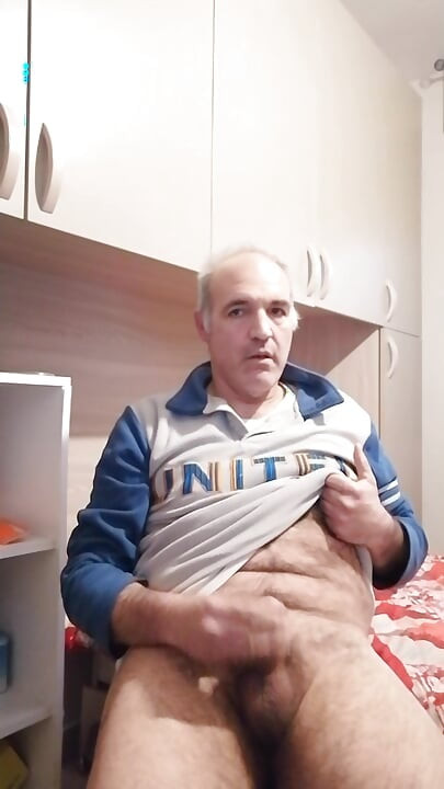 Güzel yaraklı özel Skype kıskanç evli kadın tarafından kesiliyor