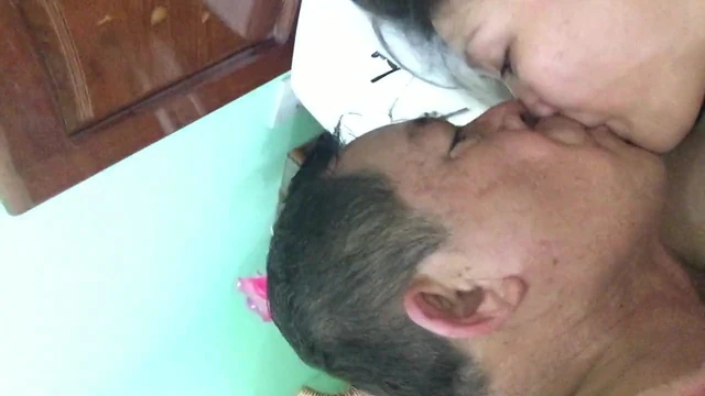nguoi tinh va em
