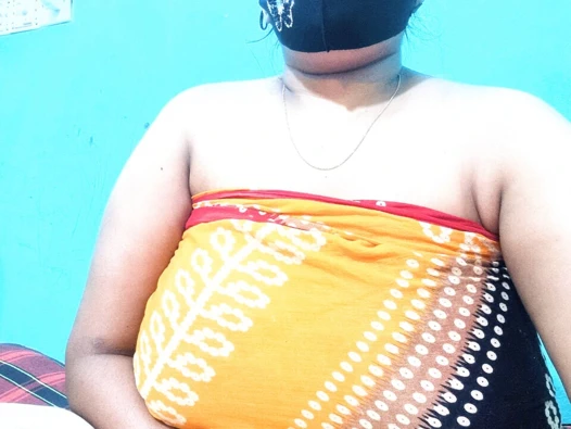 Сладкая и красивая девушка