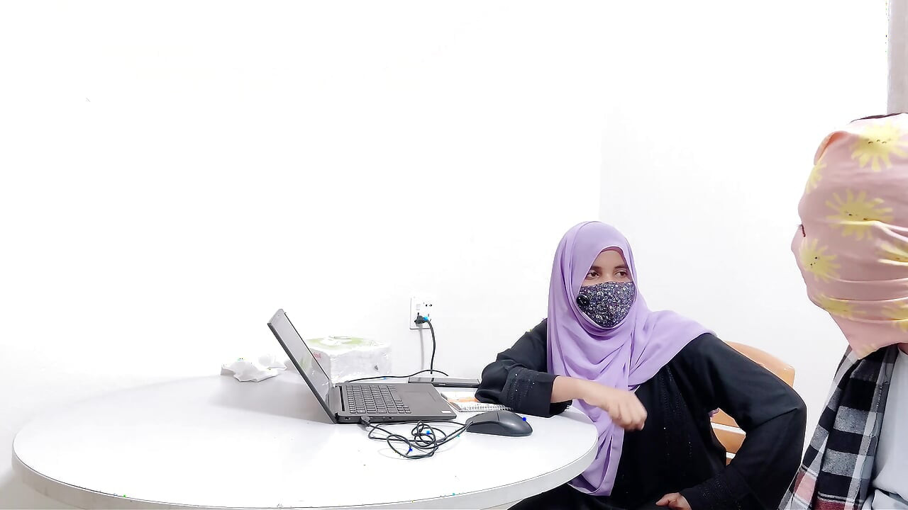 Hijabi Hot bank manager fuck by desi village Farmer Desi chudai xxx