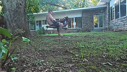 Das Feuerholz, das es nie zu hause gemacht hat