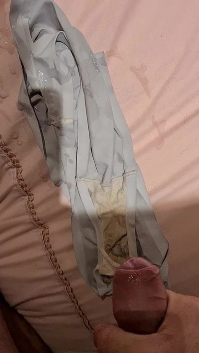 Edged explosive cum. Sound up for it.