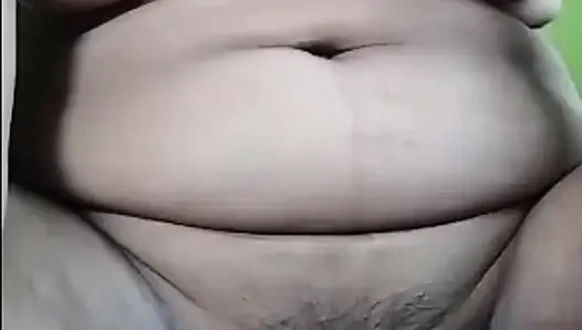 Моя сексуальная жена пальцами киску