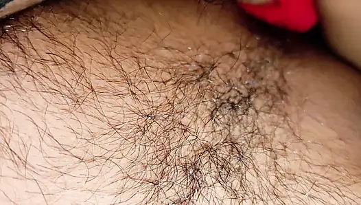 Pria beruntung ini lagi asik ngentot pantat bahenol cewek jalang ini sampai dicrot di dalam - klip 1