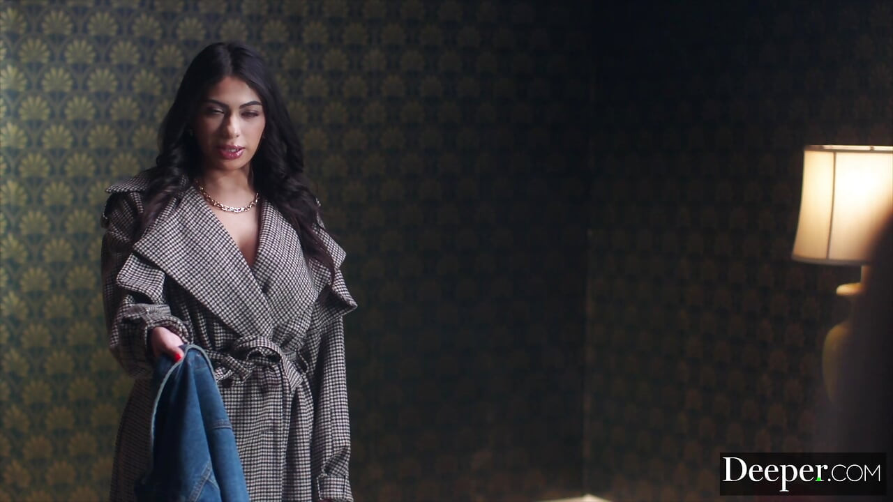 Deeper. Natural Curvy Reyna Belle Is Addicted To Bad-Boy EX's Huge Cock