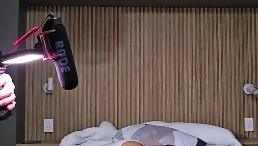DI BALIK LAYAR! Saya berhubungan seks dengan suami saya dan dia meninggalkan vagina saya meneteskan air mani.