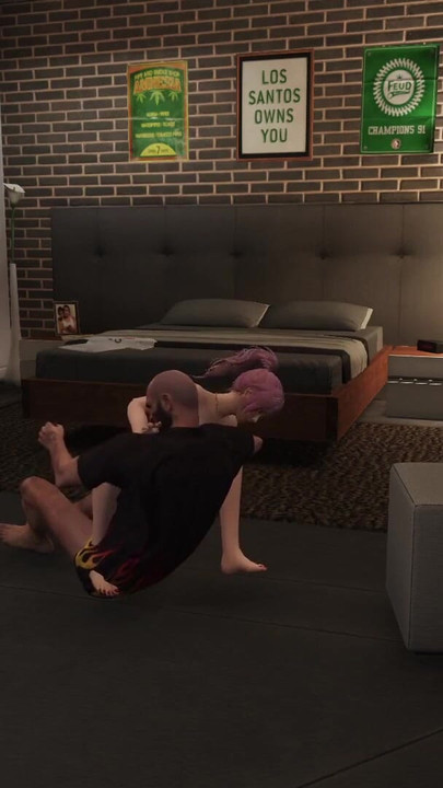 Trevor face sex cu iubitul său Franklin | Clipul 1