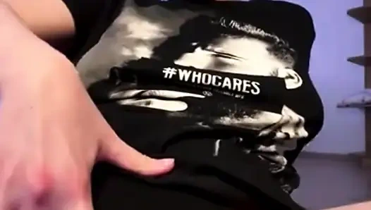 Jucielussie amına boşalıyor yakın çekim