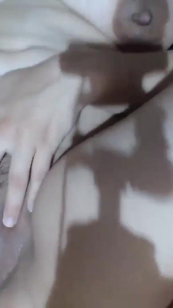 Mesti berkongsi detik dari "Latina Taylor Damian menunggang zakar besar dan memancut mani dalam 69!"