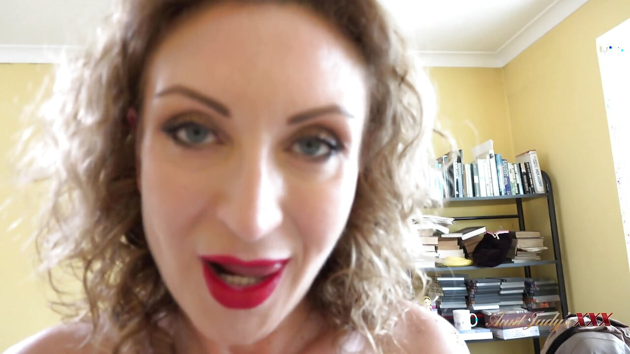 AuntJudysXXX - Your Hot MILF Stepmom Julia North Cleans Your Room and Sucks Your Cock