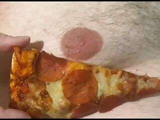 Pizza Tits - Versão editada