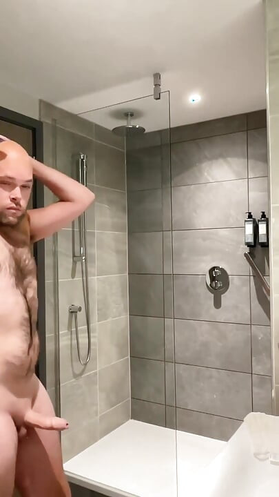 Azgın Otel Mastürbasyonu