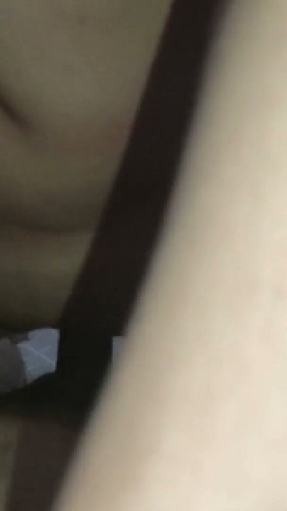 MILF madura amateur curvilínea gritando y gimiendo por un creampie profundo | Clip 1