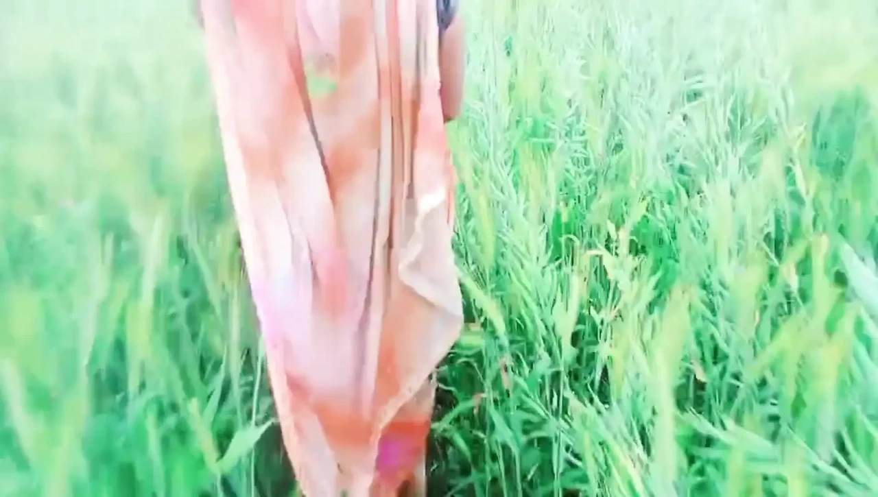 Holi Celebration Turns Intimate with Bhabhi