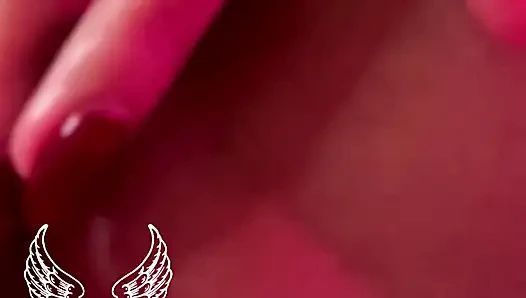 Масленная бразильская латиноамериканка получает крепкий секс и заставляет член брызгать