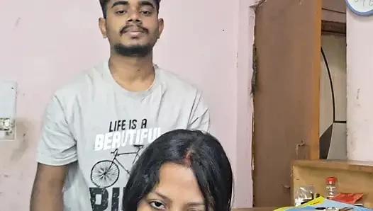 Hintli Bangali desi evli kadın
