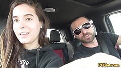 DTFSluts - Abbie Maley और James Deen के साथ कार में सेक्स किया