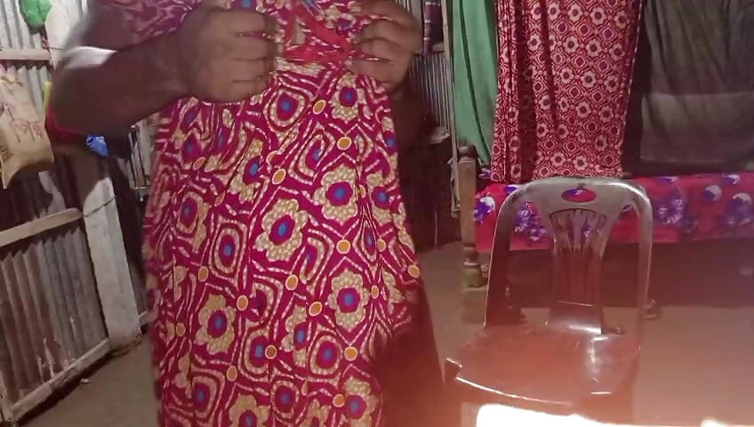 Desi Aunty Caught Masturbating Then Lets Me Fuck Her Hard
