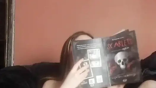 Vibratörümü kullanırken okumaya çalışıyorum