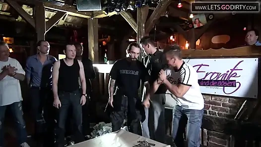 Сумасшедший немецкий гэнгбэнг