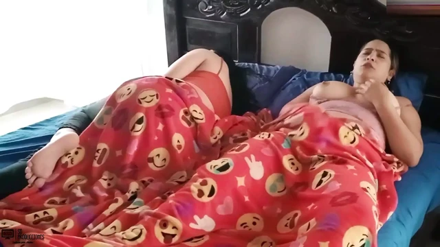 Horny stepmom loves to masturbate and lick each other's pussies with her stepdaughter - Porn