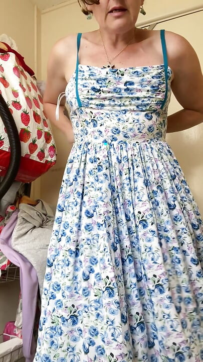 Sexy, Toned, Girl-next-door Is Like Goldilocks Trying on New Clothes!