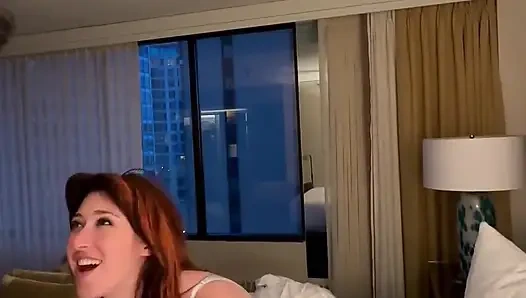 Bir üniversite projemizi bitirebilmemiz için geldi