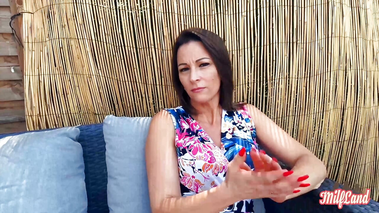 Kyara, eine sehr versaute MILF, liebt es, neue typen zu knallen teil 1