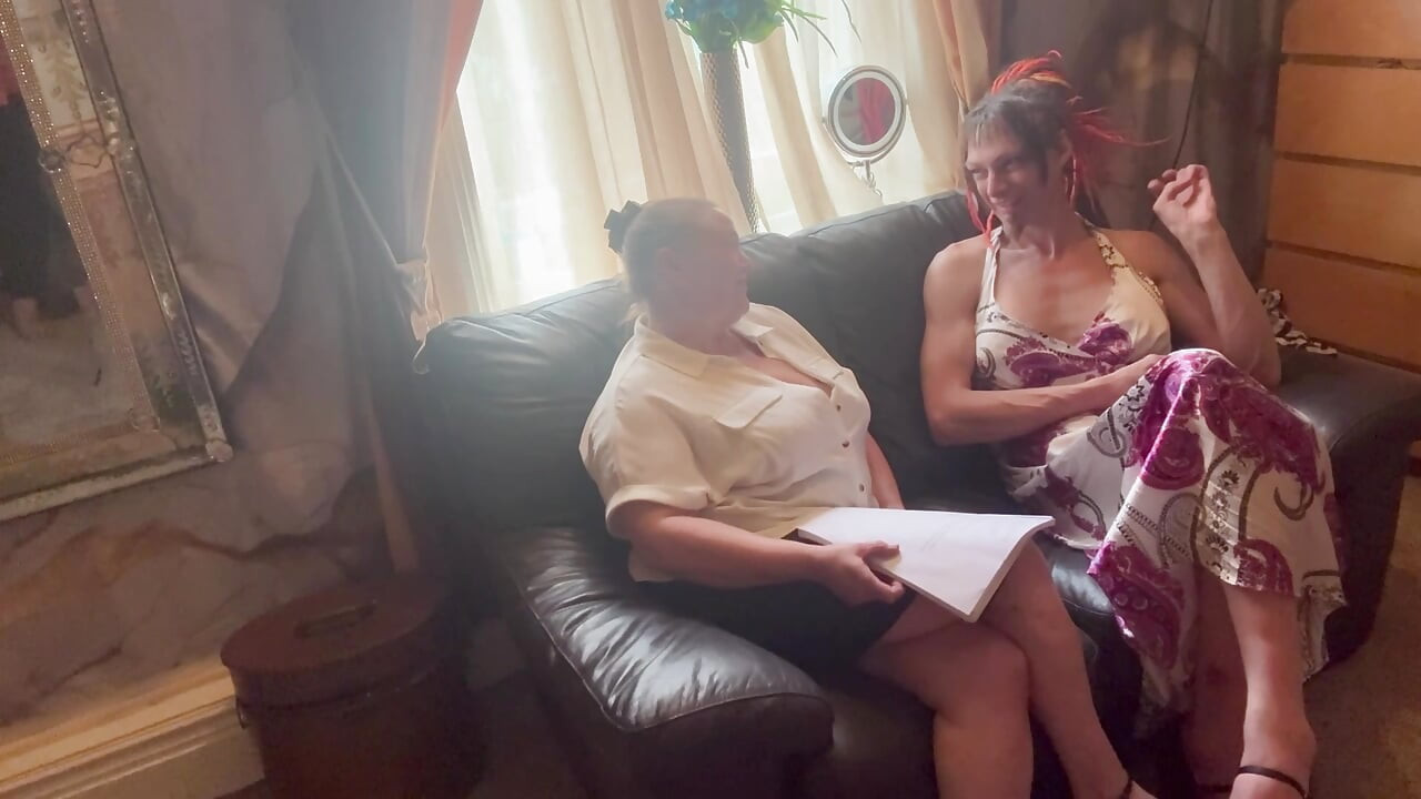 Domina Satana Interviews the fabulous Jasmine_Dlight