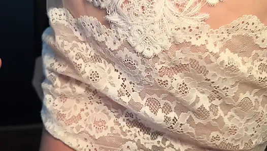 Yeni kıyafetimi mi seviyorsun yoksa daha çok yutmamı mı?