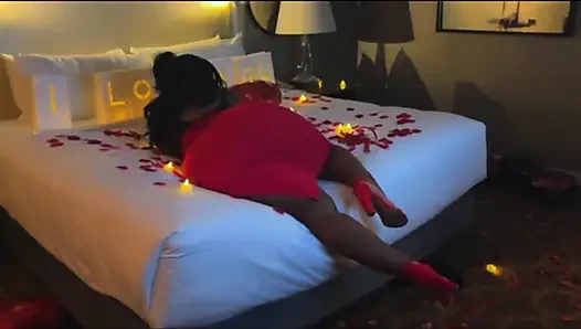 Hari kasih sayang pantat montok 2026