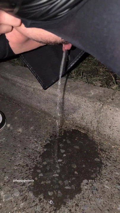 คลิปสั้นเมียสุดฮอตฉี่เอาท์ดอร์ | คลิป 1