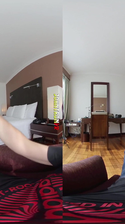 Seksi mršava tajlandska vodičica jebe se samo za užitak
