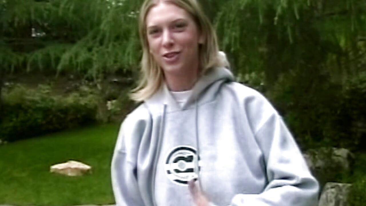 Mädchenschule: Heißer Outdoor-Spaß